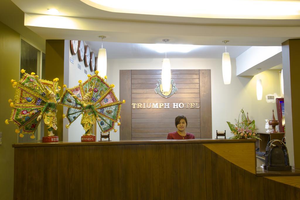 Triumph Hotel Mandalay Buitenkant foto